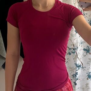 Swiftly Tech Short-Sleeve Shirt 2.0 Size 4 - Hip Length